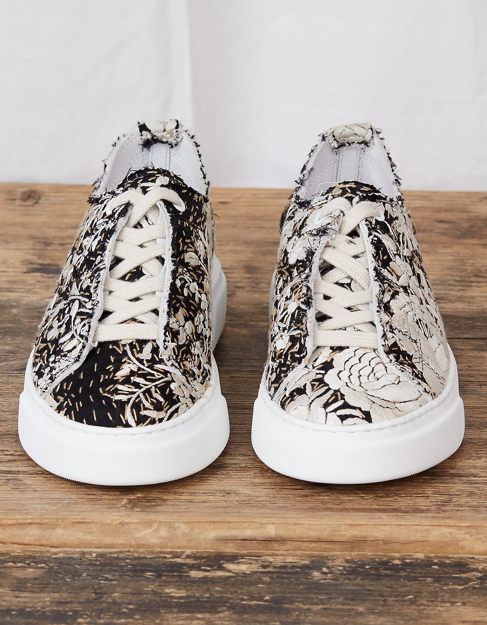 Sultan Lace Ups | Size 41